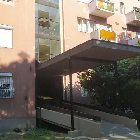 Treasure Apartment